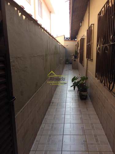 Casa, código 1699 em Cubatão, bairro Vila Ponte Nova