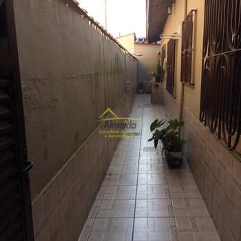 Casa em Cubatão, bairro Vila Ponte Nova