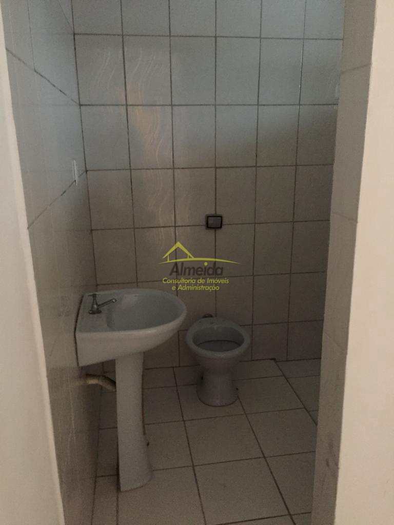 Sobrado em Cubatão, no bairro Vila Caraguata