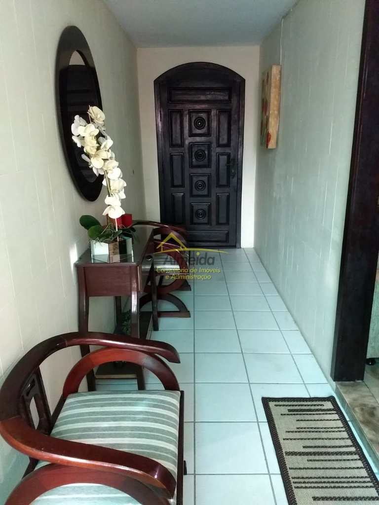 Casa em Cubatão, no bairro Jardim São Francisco