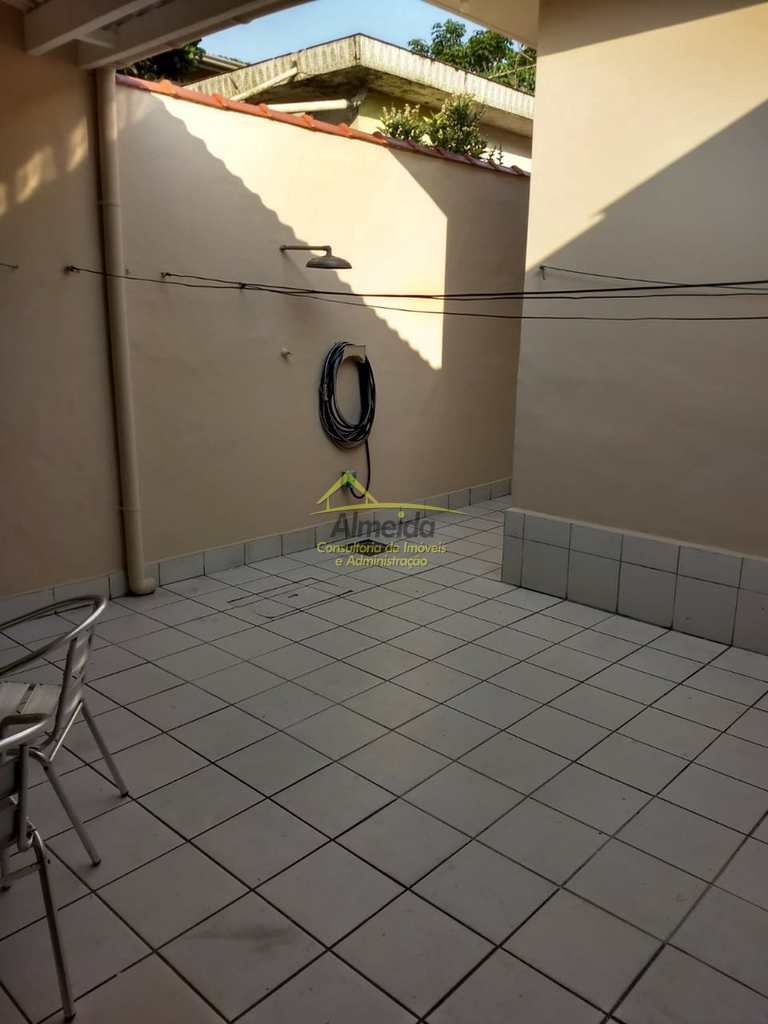 Casa em Cubatão, no bairro Jardim São Francisco