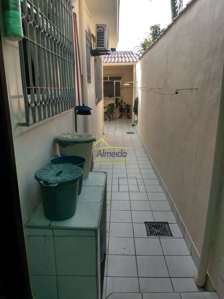 Casa em Cubatão, no bairro Jardim São Francisco