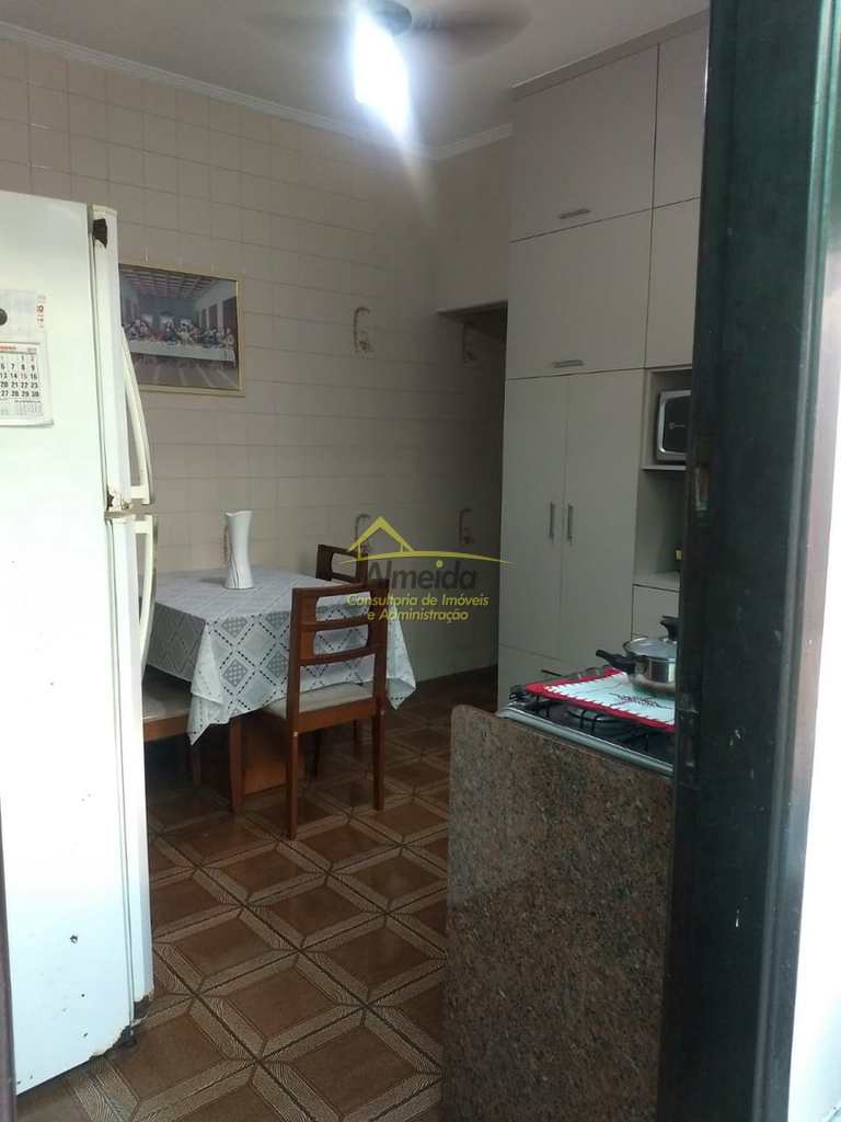 Casa em Cubatão, no bairro Jardim São Francisco