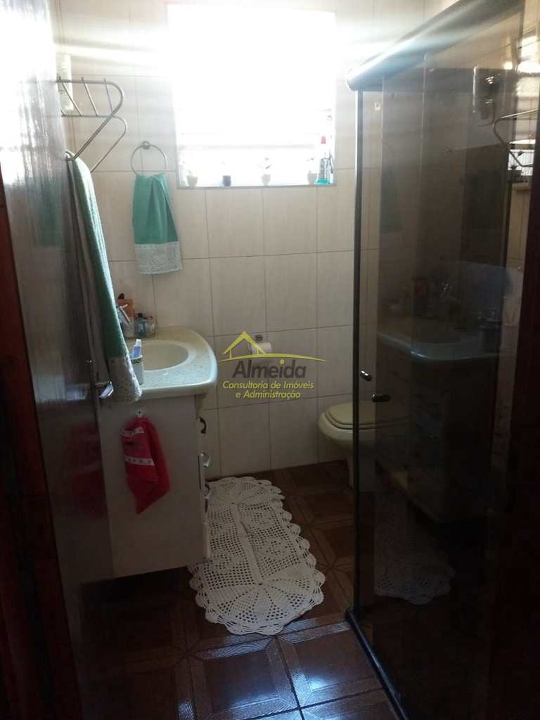 Casa em Cubatão, no bairro Jardim São Francisco
