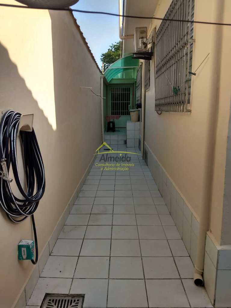 Casa em Cubatão, no bairro Jardim São Francisco
