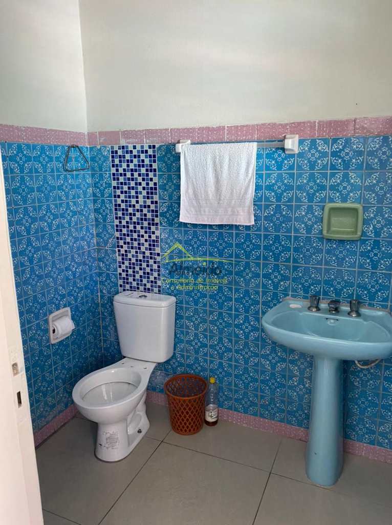 Casa em Cubatão, no bairro Jardim Casqueiro