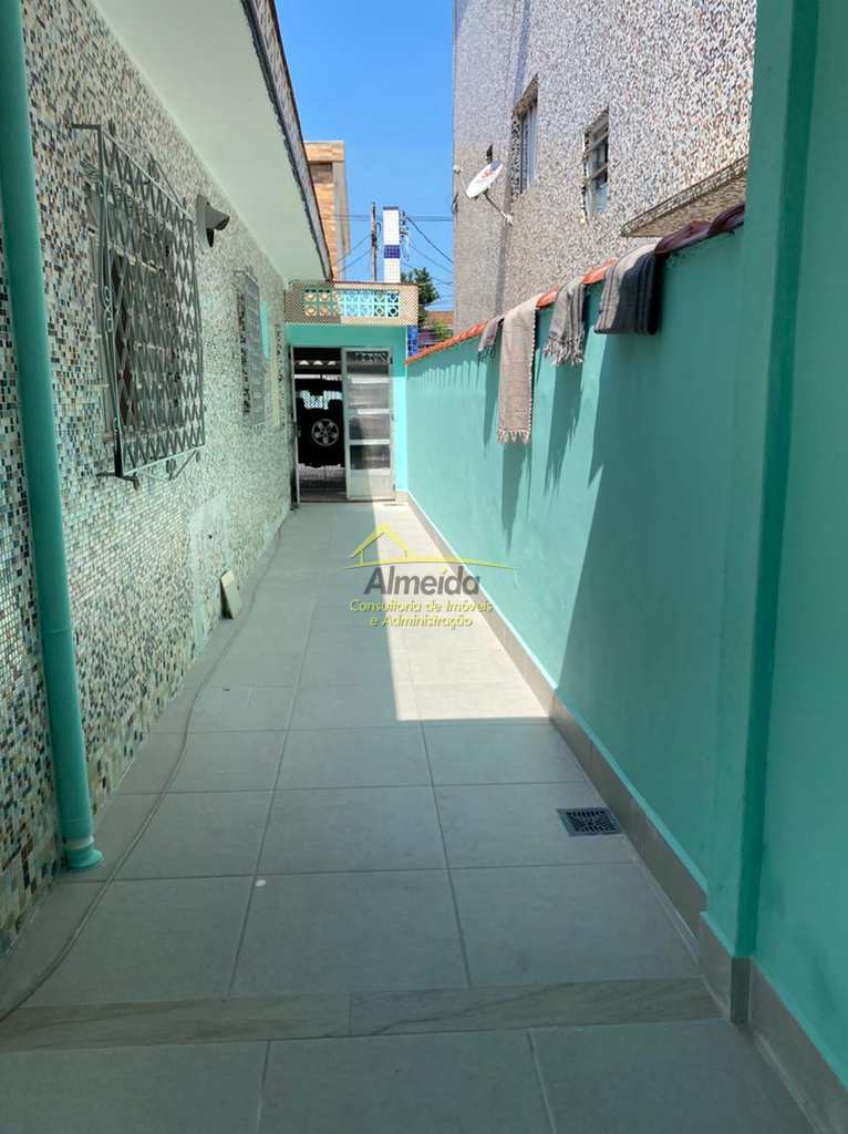 Casa em Cubatão, no bairro Jardim Casqueiro