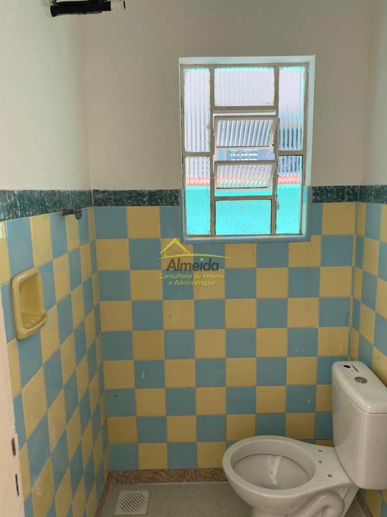Casa em Cubatão, no bairro Jardim Casqueiro