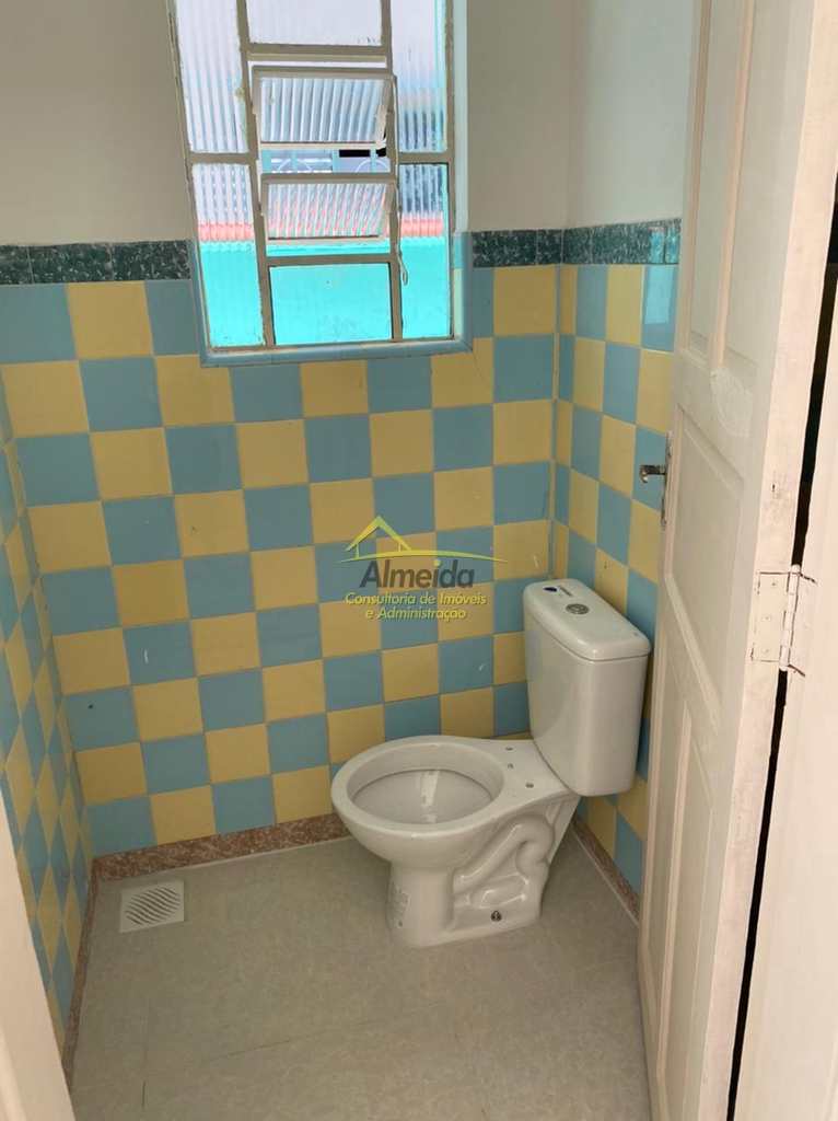 Casa em Cubatão, no bairro Jardim Casqueiro