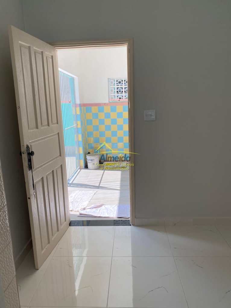 Casa em Cubatão, no bairro Jardim Casqueiro