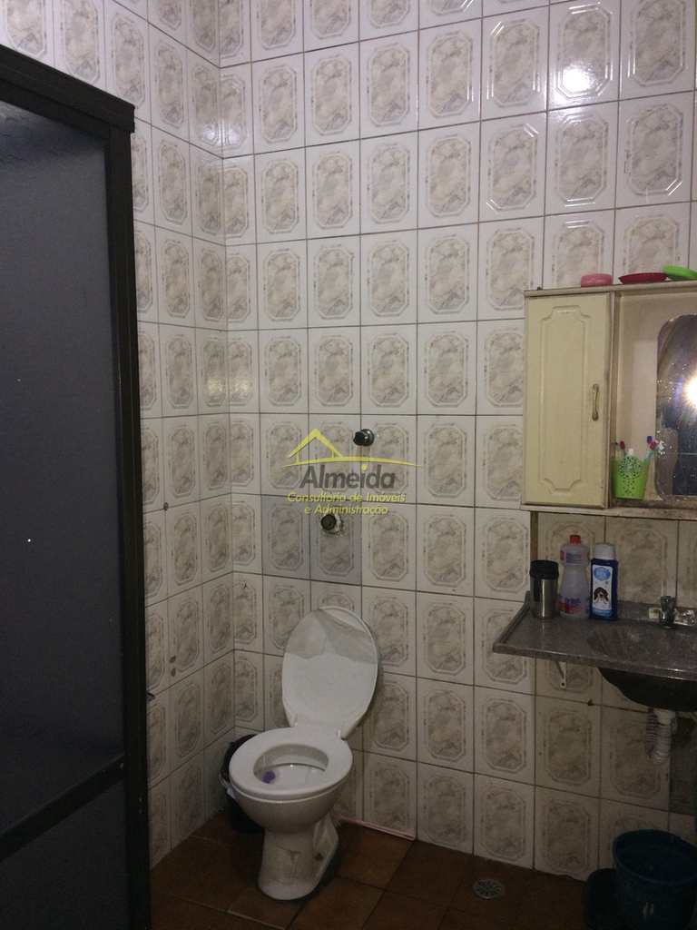 Casa em Cubatão, no bairro Vila Couto