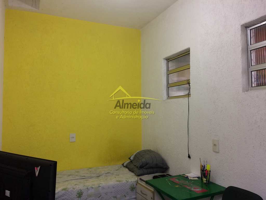 Casa em Cubatão, no bairro Vila Caraguata