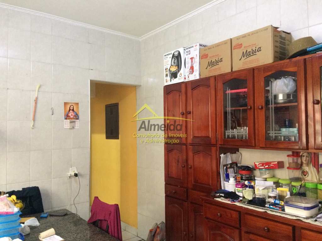 Casa em Cubatão, no bairro Vila Caraguata