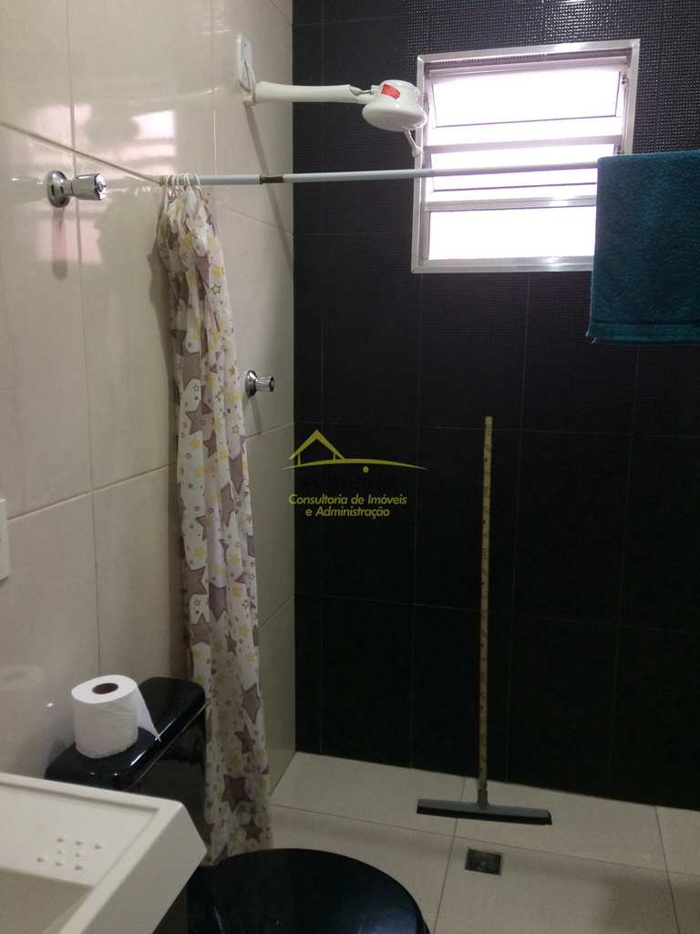 Casa em Cubatão, no bairro Vila Caraguata