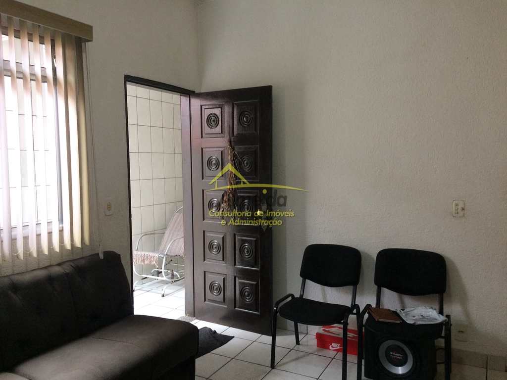 Casa em Cubatão, no bairro Vila Caraguata