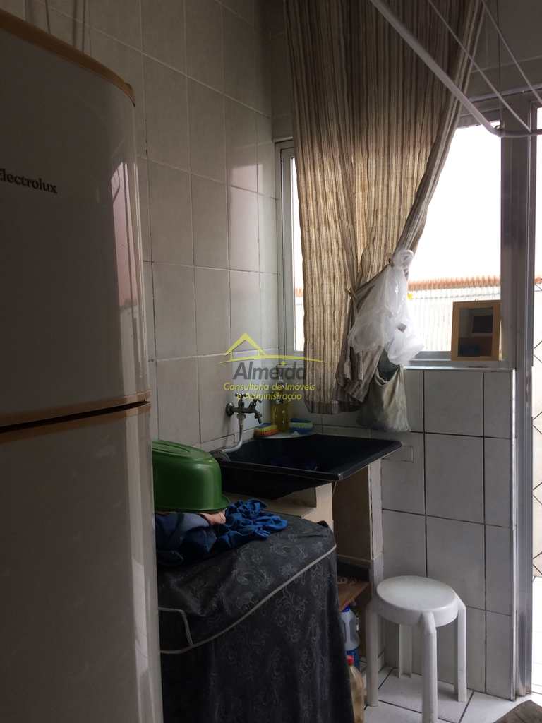 Casa em Cubatão, no bairro Vila Caraguata