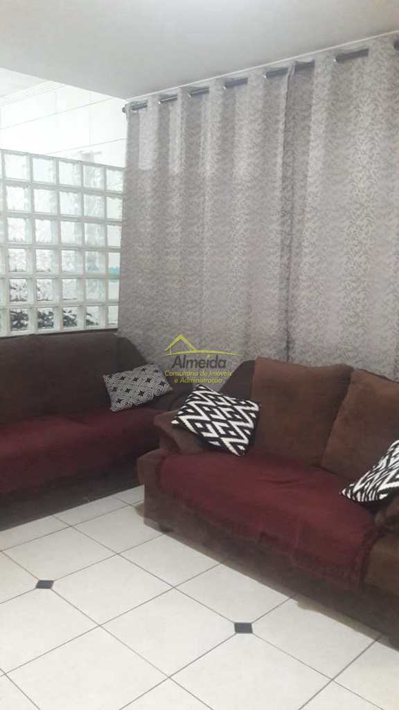 Casa em Cubatão, no bairro Vila Caraguata