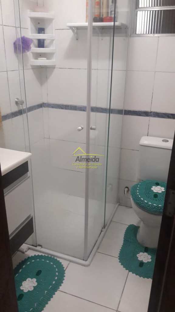 Casa em Cubatão, no bairro Vila Caraguata