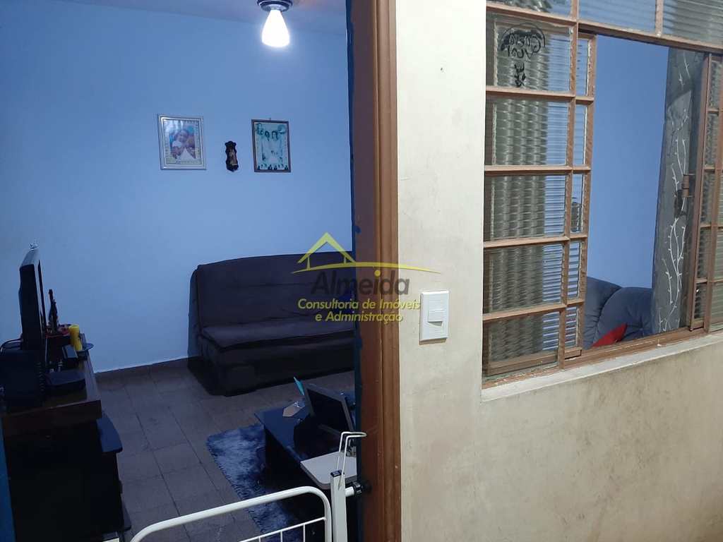 Casa em Cubatão, no bairro Vila Nova