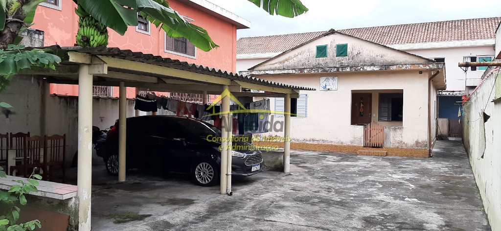 Casa em Cubatão, no bairro Vila Nova