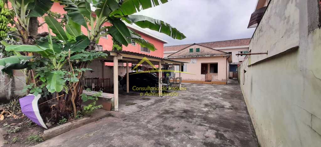Casa em Cubatão, no bairro Vila Nova