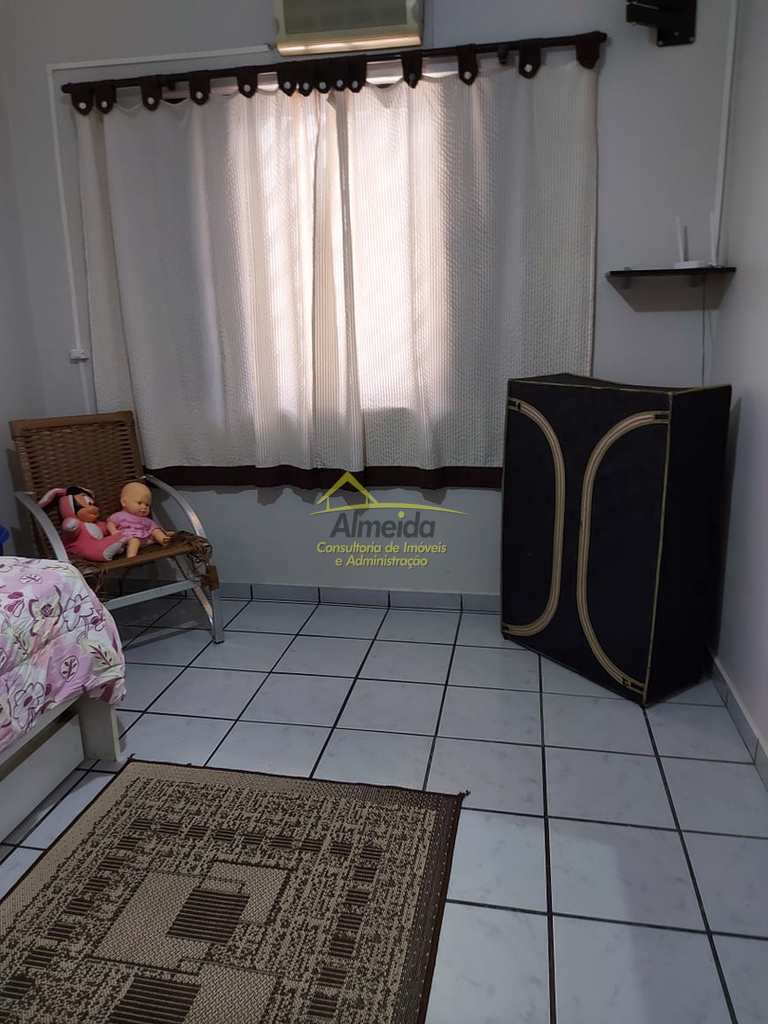 Sobrado em Cubatão, no bairro Vila Ponte Nova