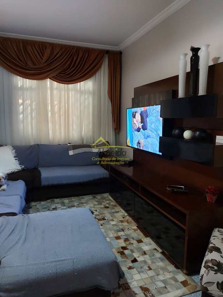 Sobrado em Cubatão, no bairro Vila Ponte Nova