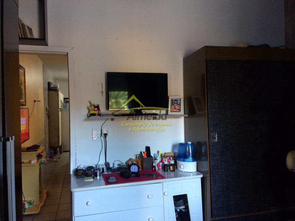 Casa em Cubatão, no bairro Vila Ponte Nova