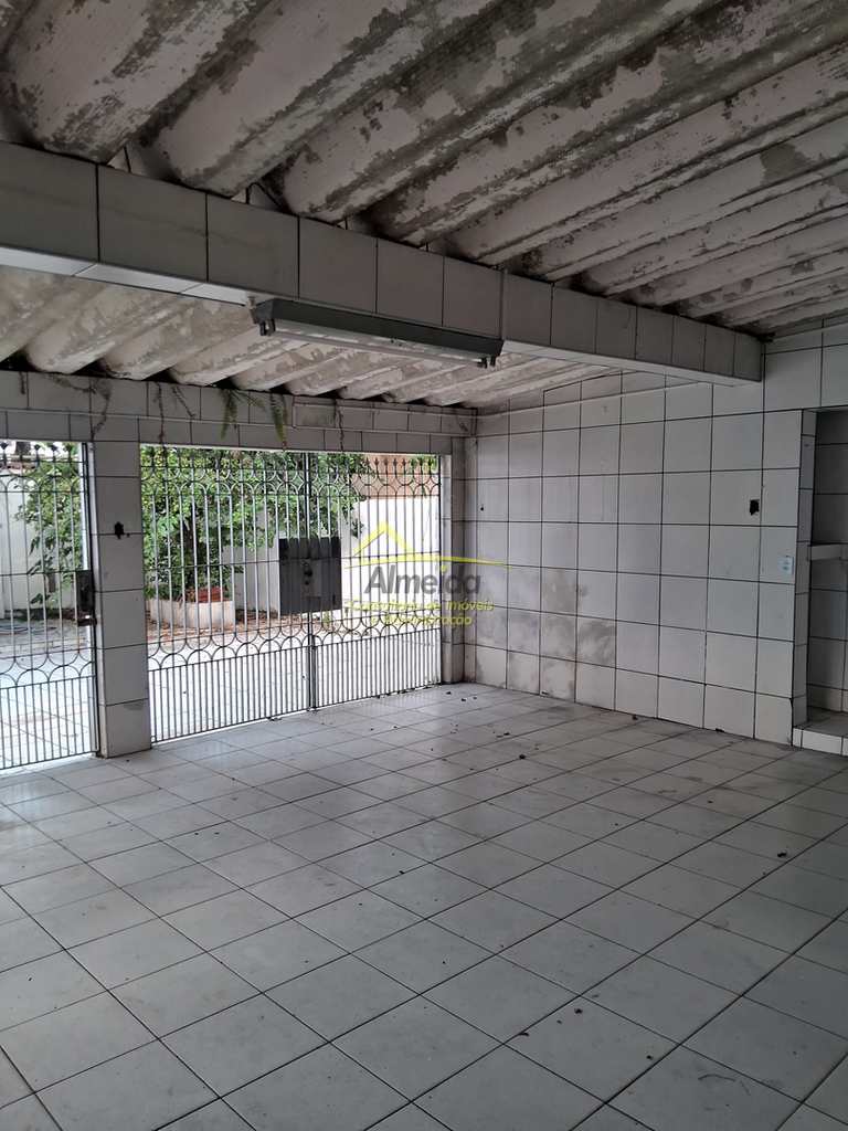 Casa em Cubatão, no bairro Vila Nova