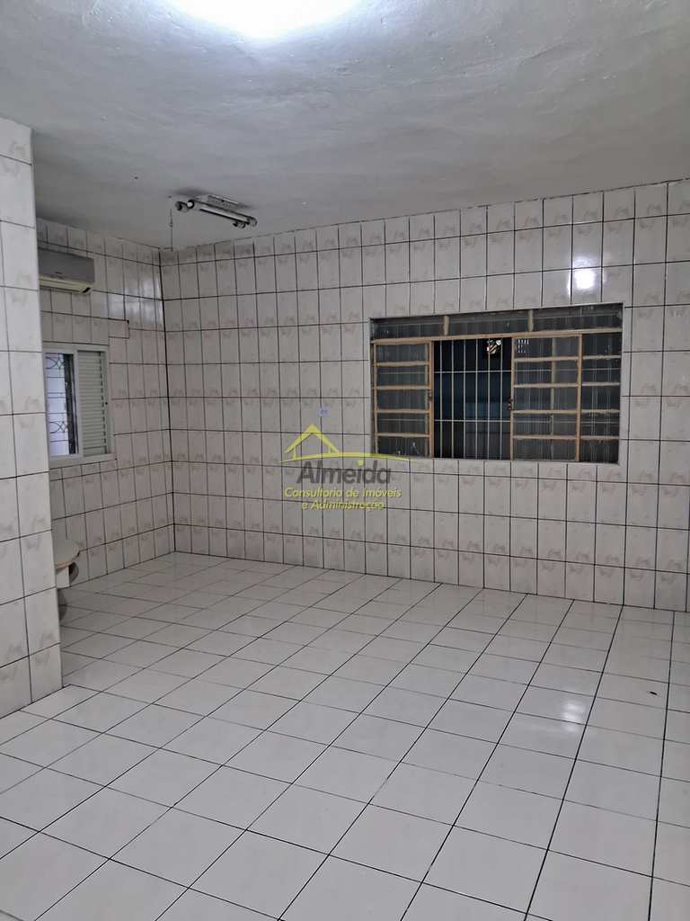 Casa em Cubatão, no bairro Vila Nova