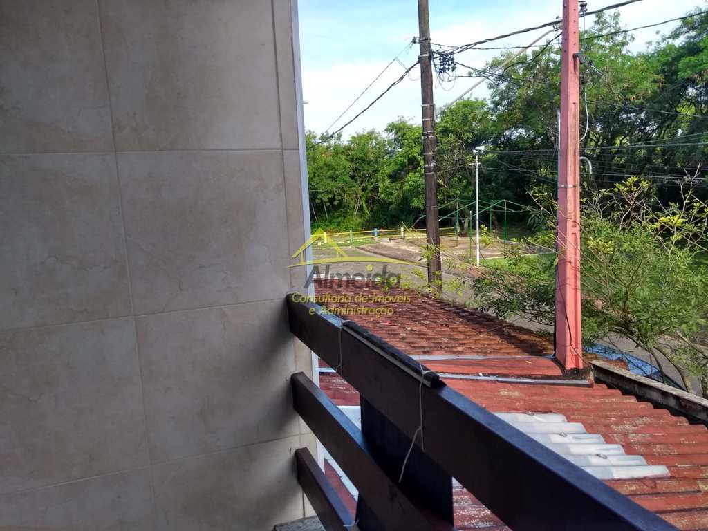 Casa em Cubatão, no bairro Vila Ponte Nova