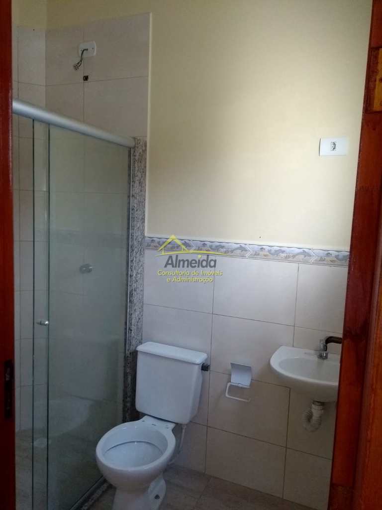 Casa em Cubatão, no bairro Vila Ponte Nova