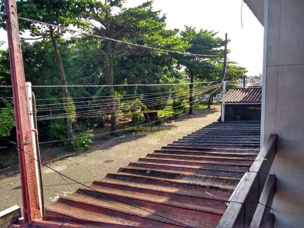 Casa em Cubatão, no bairro Vila Ponte Nova