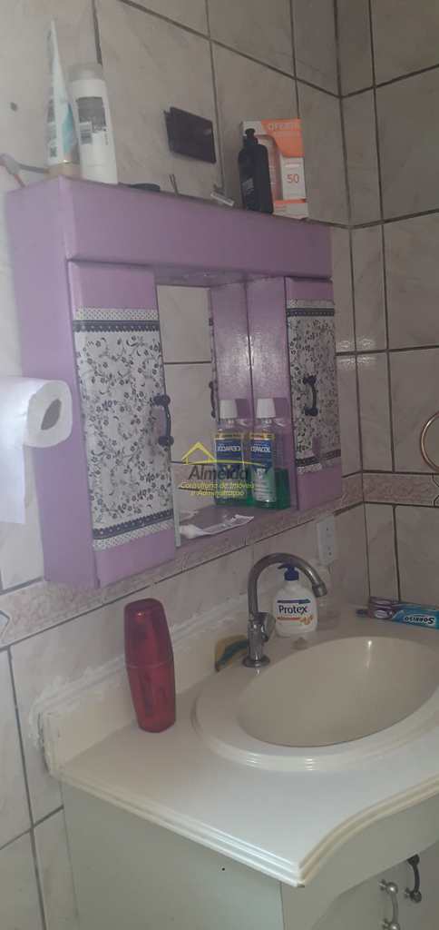 Casa em Cubatão, no bairro Jardim São Francisco