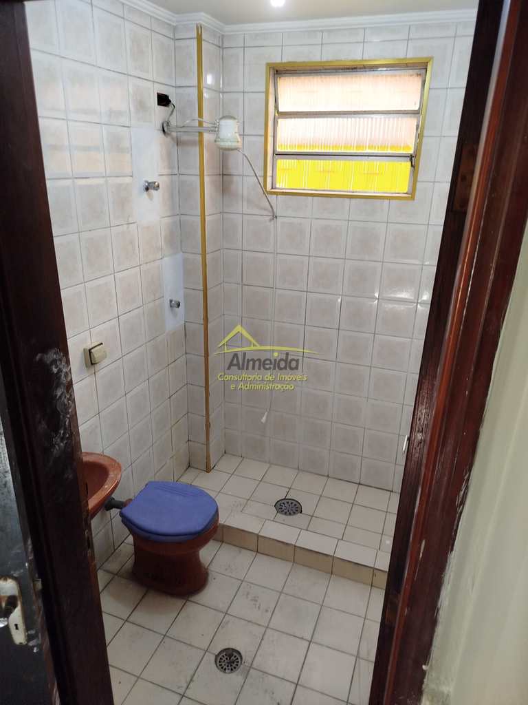Casa em Cubatão, no bairro Vila Nova