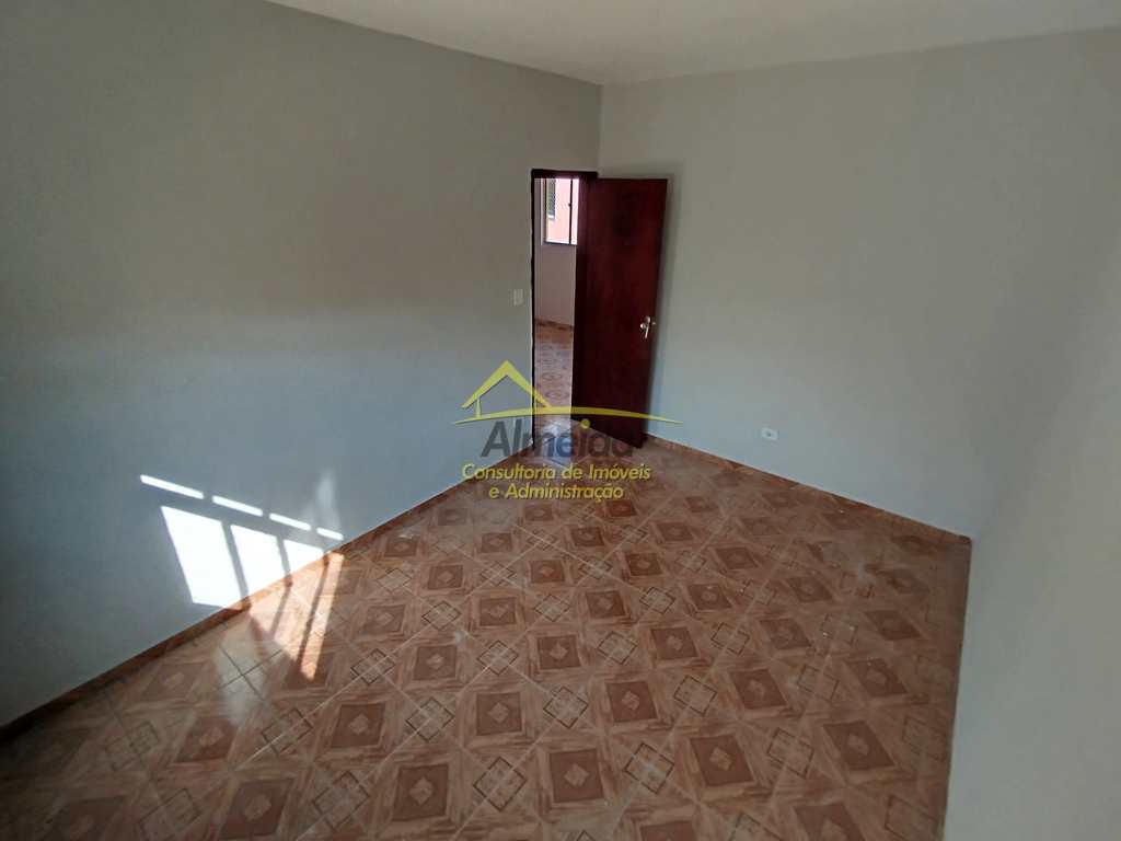 Casa em Cubatão, no bairro Vila Nova