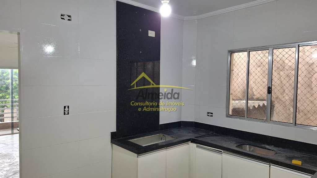 Casa em São Vicente, no bairro Cidade Naútica
