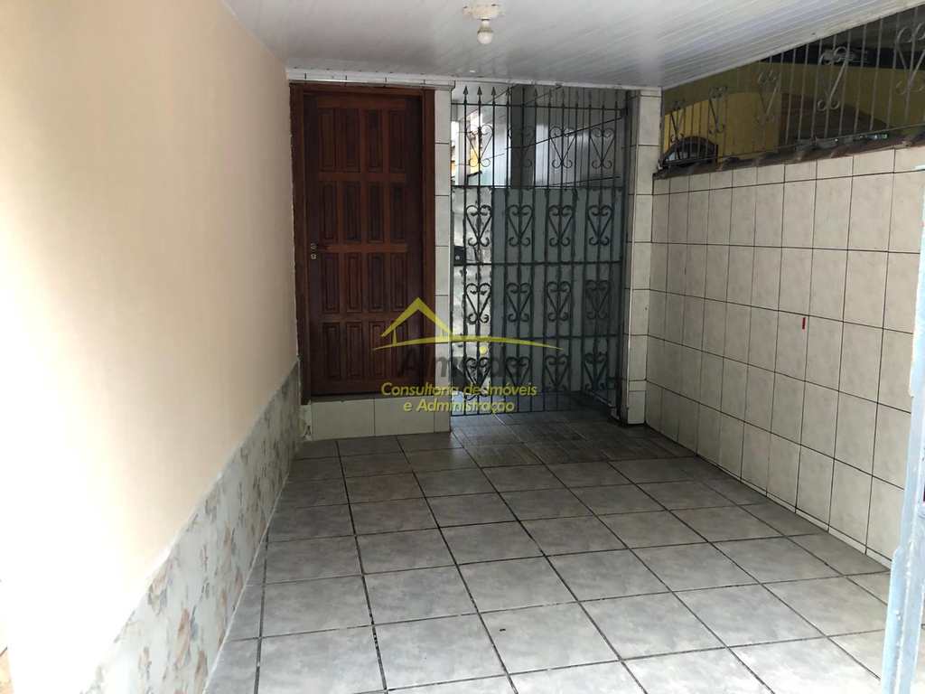 Casa em Cubatão, no bairro Vila Nova