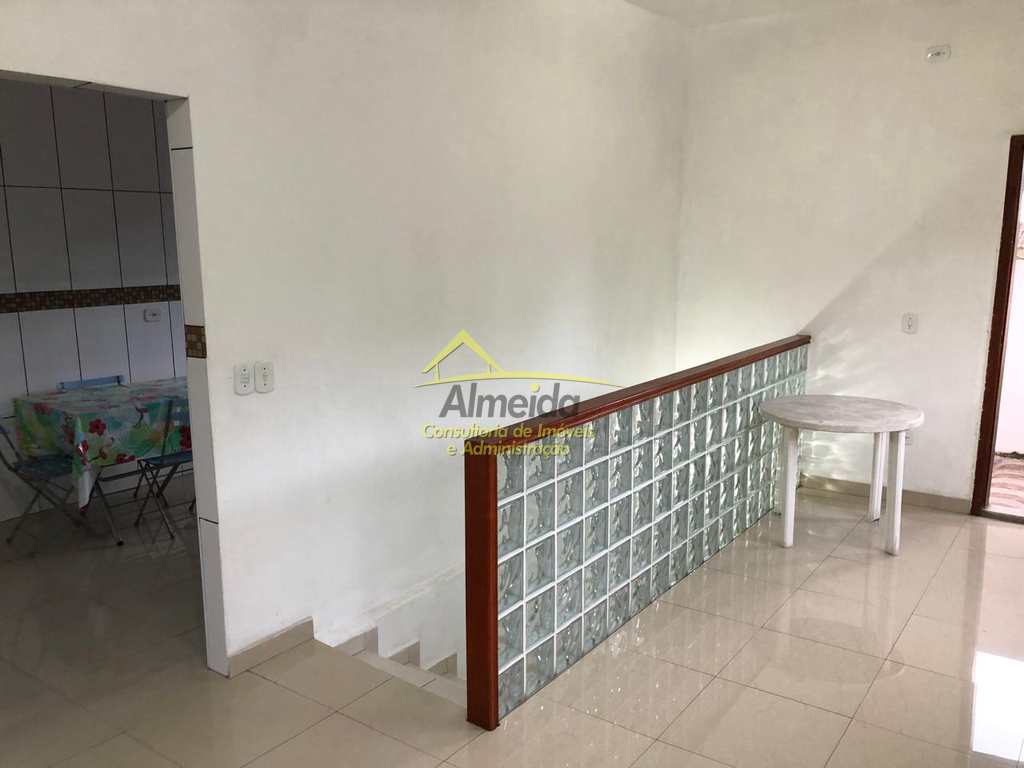 Casa em Cubatão, no bairro Vila Nova