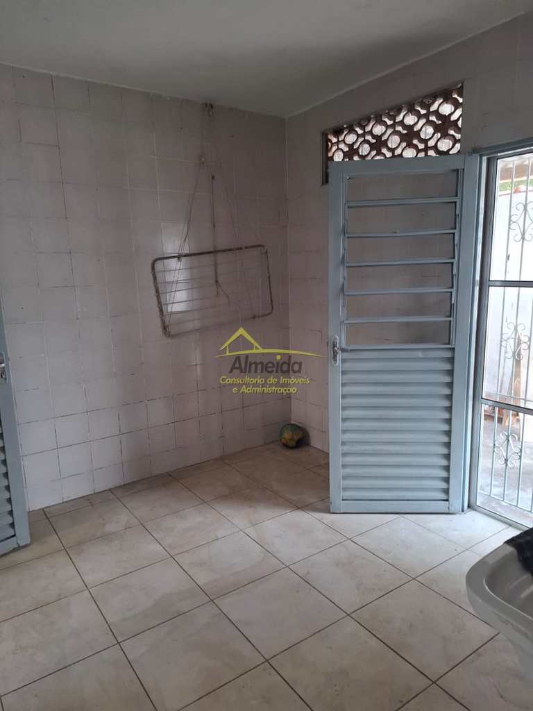 Casa em Cubatão, no bairro Vila Natal