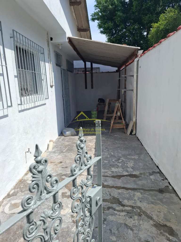 Casa em Cubatão, no bairro Vila Natal
