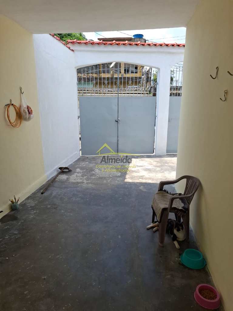 Casa em Cubatão, no bairro Vila Natal