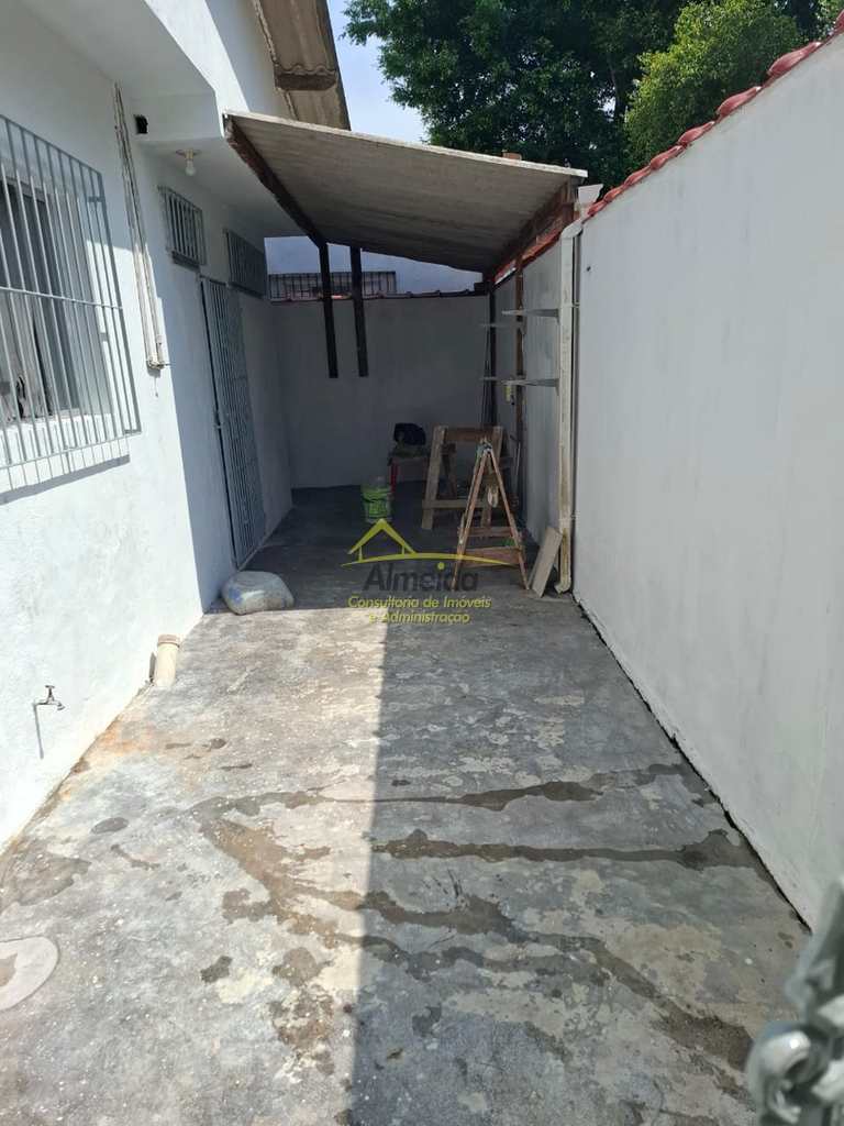 Casa em Cubatão, no bairro Vila Natal