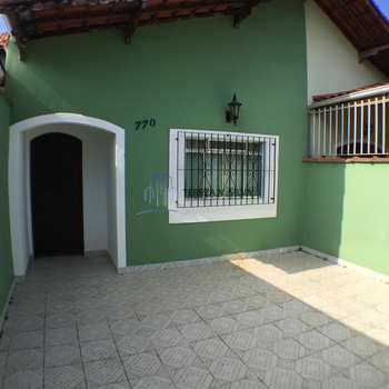 Casa em Praia Grande, bairro Maracanã