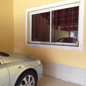 Casa em Praia Grande, bairro Aviação