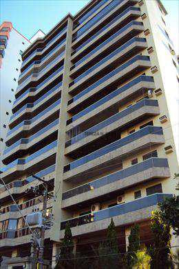 Apartamento, código 825 em Praia Grande, bairro Canto do Forte