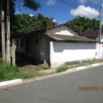 Casa em Pariquera-Açu, bairro Vila Maria