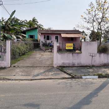 Casa em Pariquera-Açu, bairro Vila Clementina