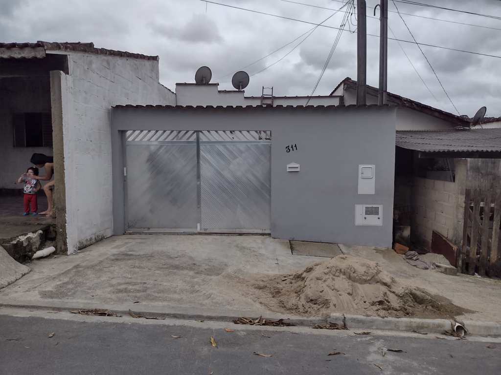 Casa em Pariquera-Açu, no bairro Vila São João