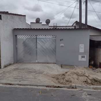 Casa em Pariquera-Açu, bairro Vila São João